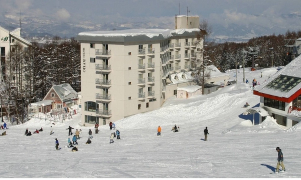 Yamanouchi House | 2 meals included 0 minutes to the slopes 6 minu / Shimotakai Nagano
