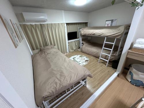 Fukui Apartment | 201号室 福井駅東口から徒歩10分 スーパーまで2分 無料駐車場有 民泊 eclat エクラ 城東 201