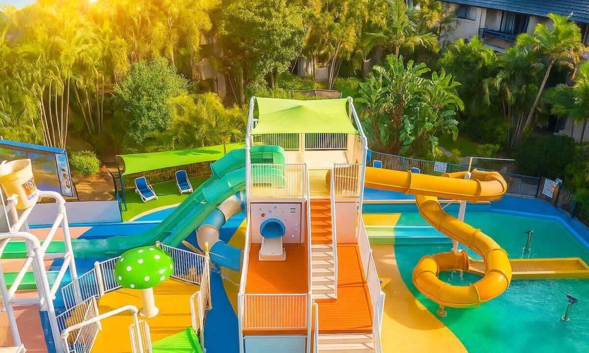 Mermaid Beach Apartment | 2BR Family Resort at Aqua Park