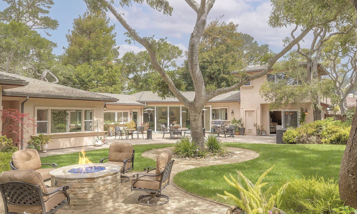 Del Monte Forest House | 3885 Pebble Beach Oasis - Indoor/Outdoor Living