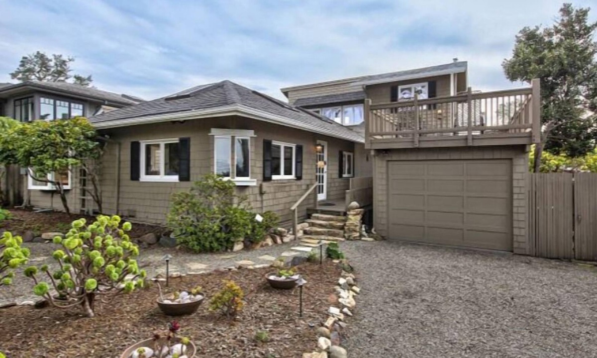 Carmel Point House | 4010 El Jardin Viejo, Carmel Point Home Near Beach