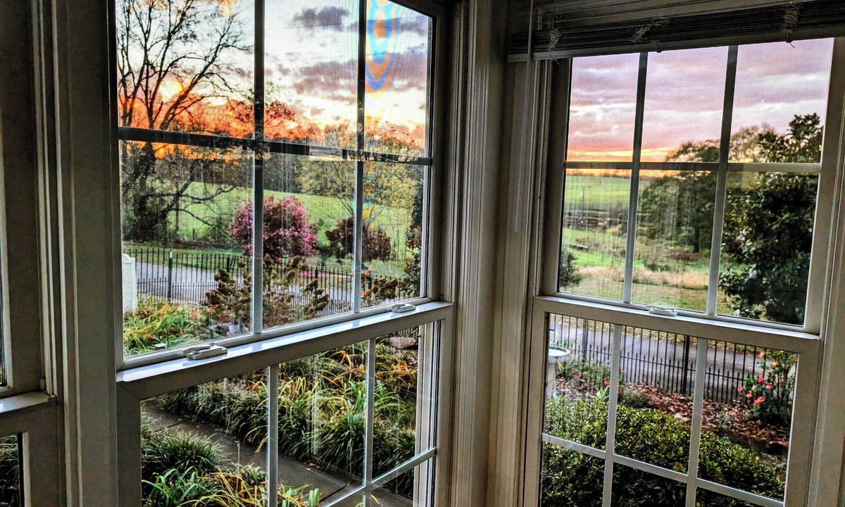 Chesnee House | 5BR Hood Oaks Farm~King Bed+Sunrm+FirePt/nr Mtns+Lakes+I-85 & 26+TIEC