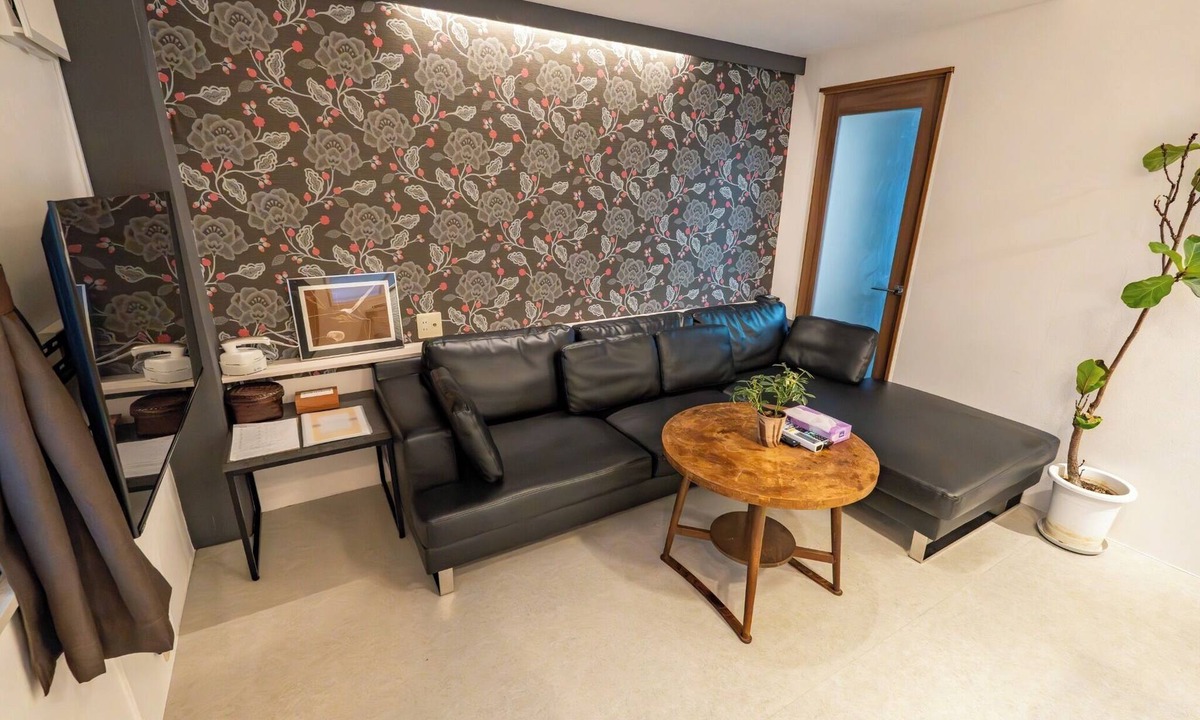 Kanazawa Apartment | A spacious and comfortable room with a 50inch TV /Kanazawa Ishikawa