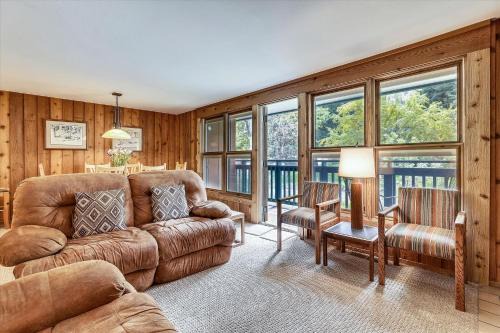 Downtown House | Affordable Aspen Condo in the Heart of Downtown