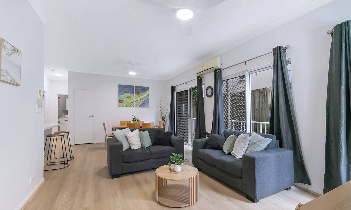 St. Lucia Apartment | Alessandria Stay Simple Living near Brisbane River