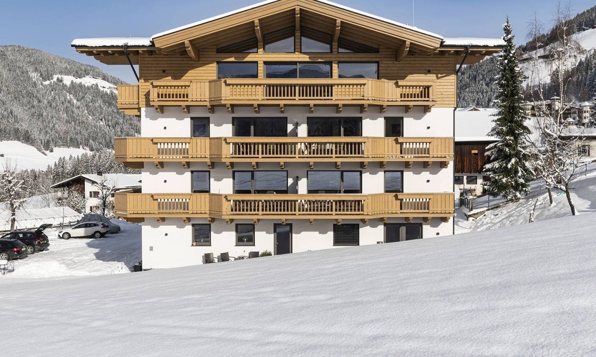 Muhlthal House | Alpine apartment with dream view & garden feeling