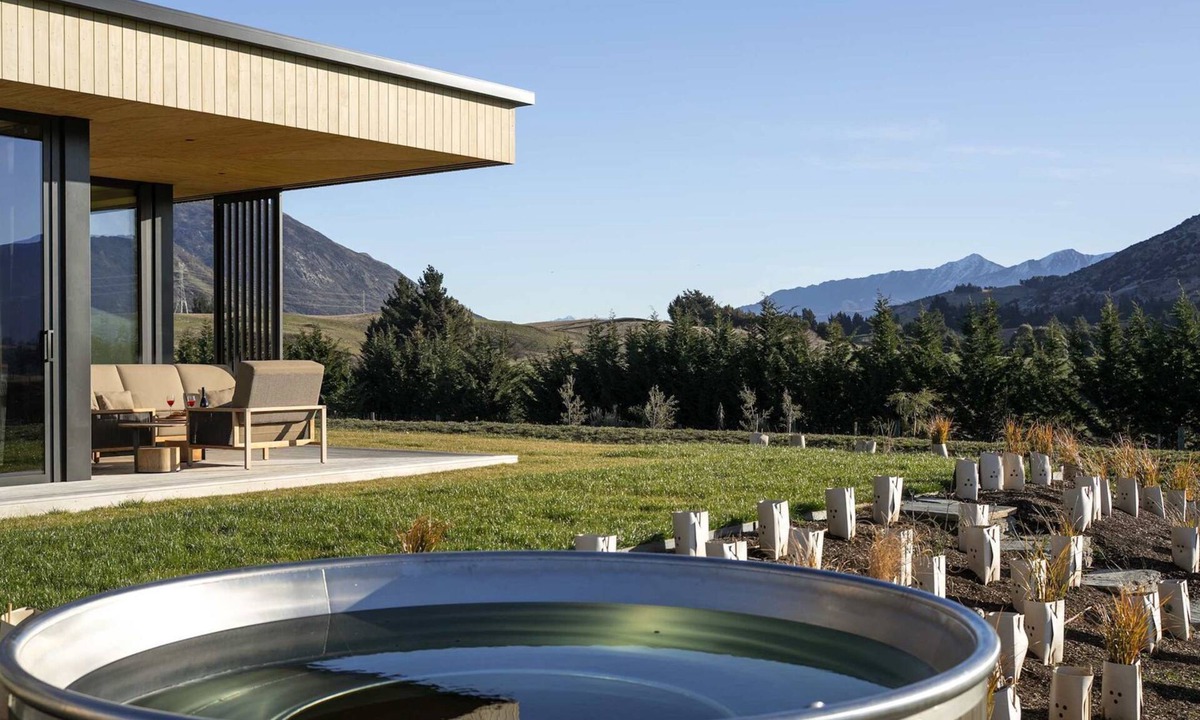 Arrowtown House | Alpine Solitude - your private slice of Central Otago framed by sweeping peaks and wide-open skies.