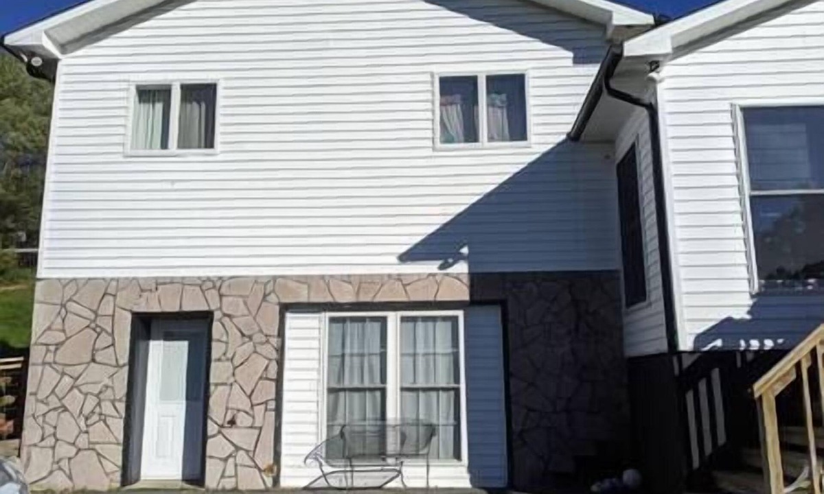 Deep Gap Apartment | Amazing Mountain Views, located on the Blue Ridge Parkway & Mountain-Sea Trail