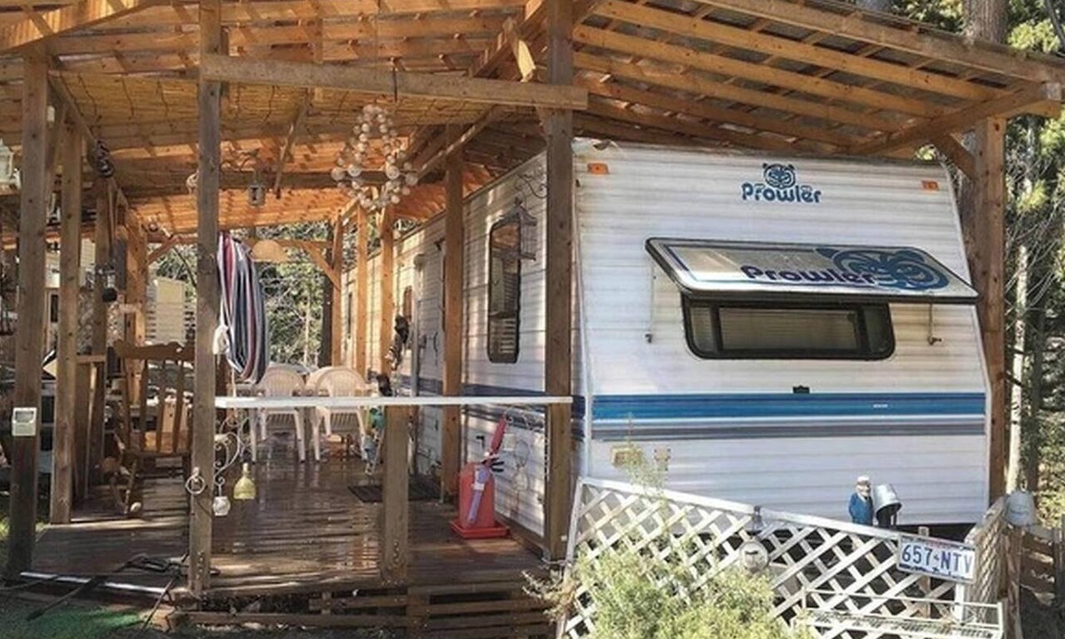 Annaka RV Rental | American Trailer 37F | For 2 people | Extended S/Annaka City Gunma