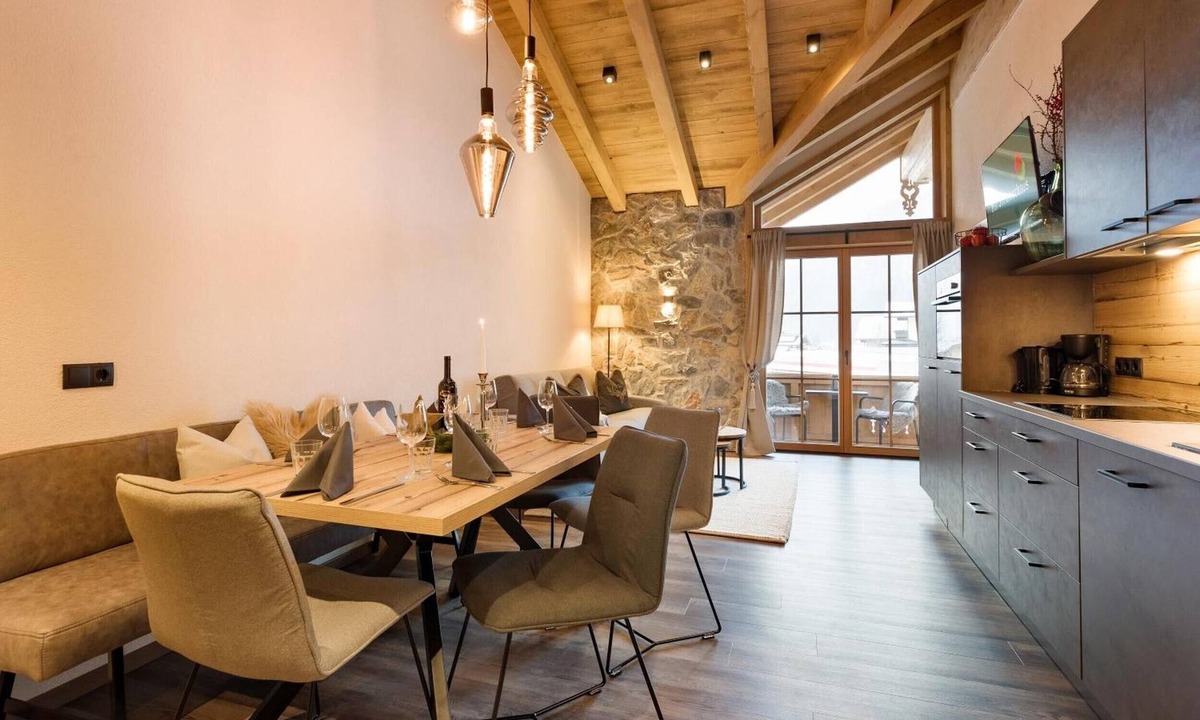 Zillertal Apartment | Apartment "Das Krumerhaus – Die Krumerlodge" with Mountain View, Balcony and Wi-Fi