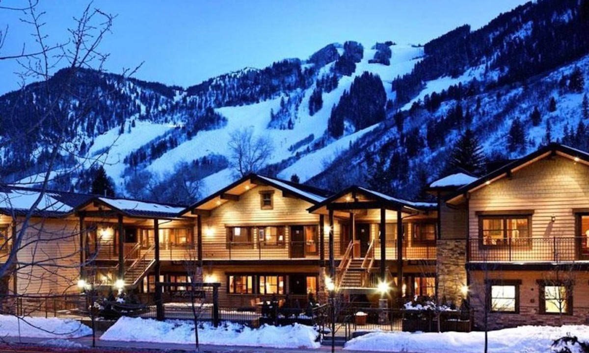 West End House | Aspen - 2 Bedroom 3 Bathroom - Innsbruck Aspen