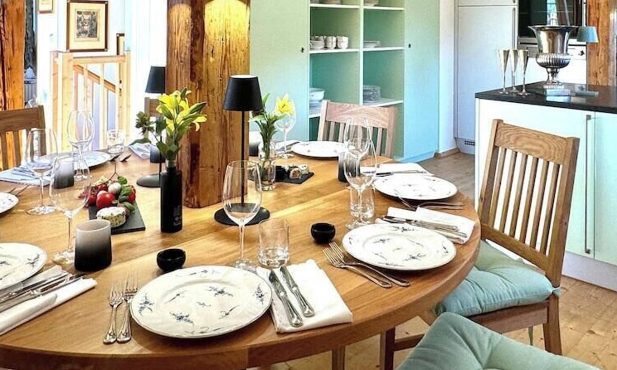 Kitzbuehel House | Außergewöhnliche & private Turmchalet für 8 Personen