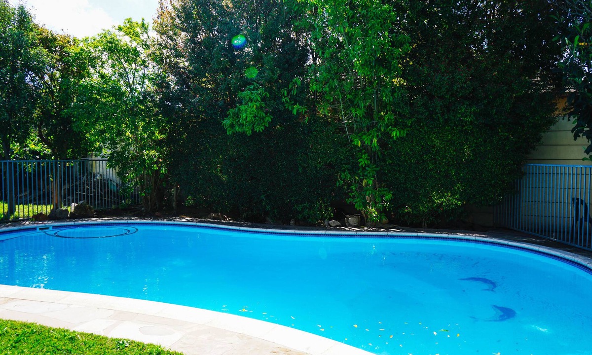 Plumstead House | Baraka Guesthouse