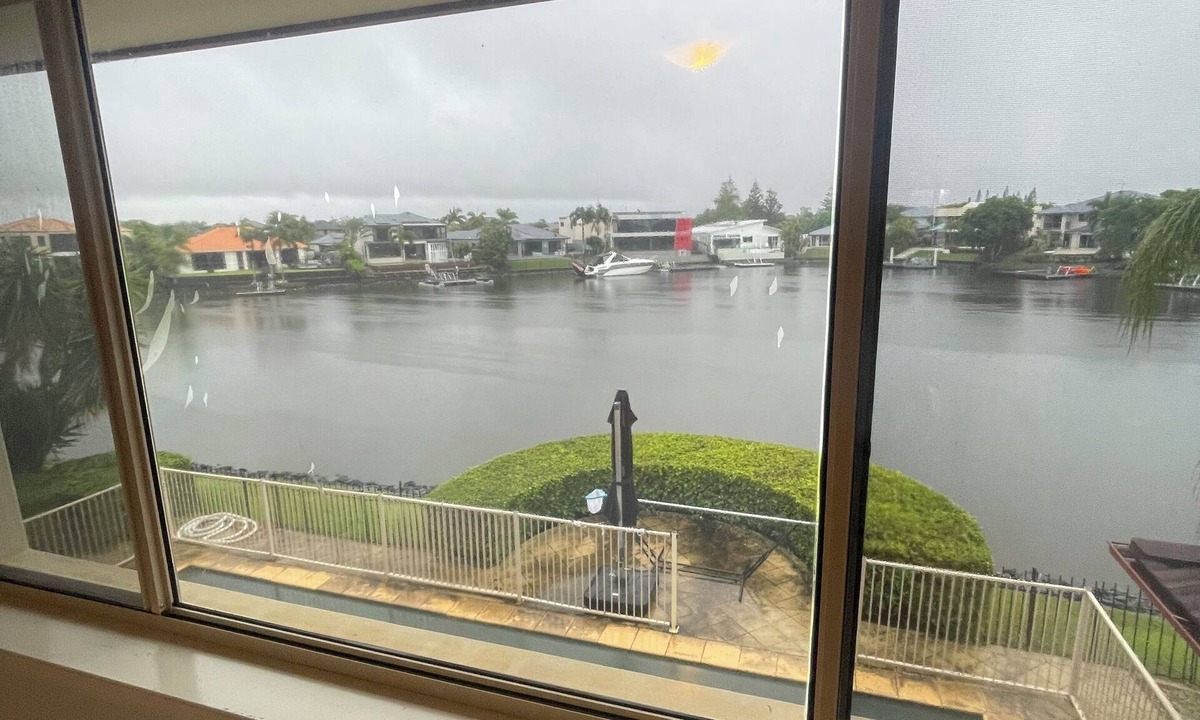 Helensvale Bed & Breakfast | Beach House on the Gold Coast Canal - Room 2