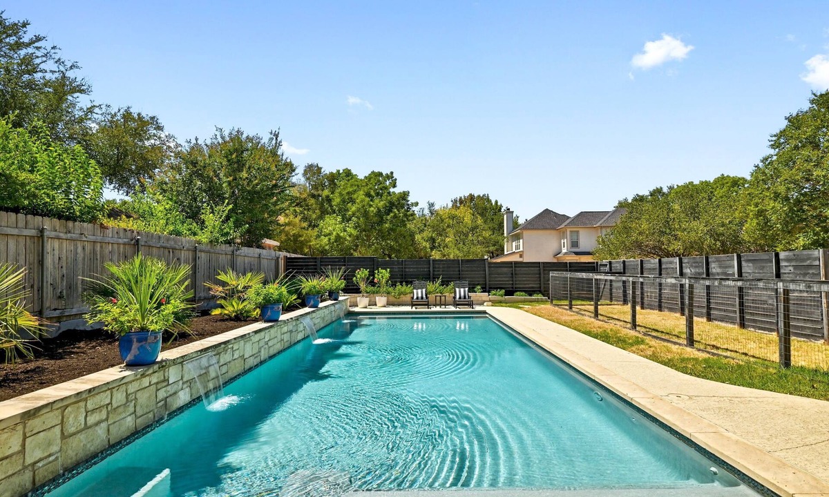 Austin House | Beautiful Gated Home - Pool, Entertainment Area, Large Lot!