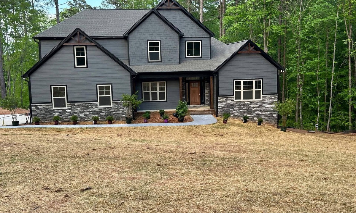 Catawba House | Brand New Lakefront on Lake Norman | Free Pedal Boat