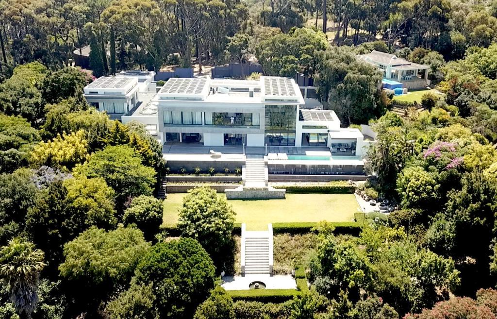 Constantia Villa | Camelot Villa