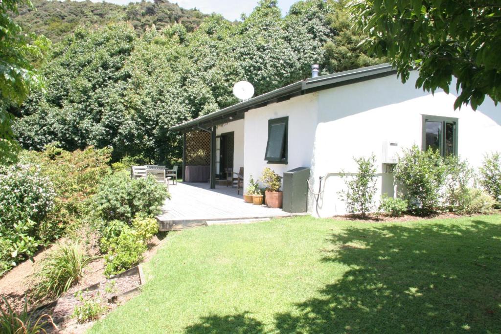 Kaeo House | Chestnut Cottage