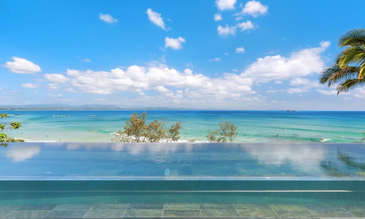 Byron Bay House | Coast at Byron - Luxurious Build on Wategos Beach