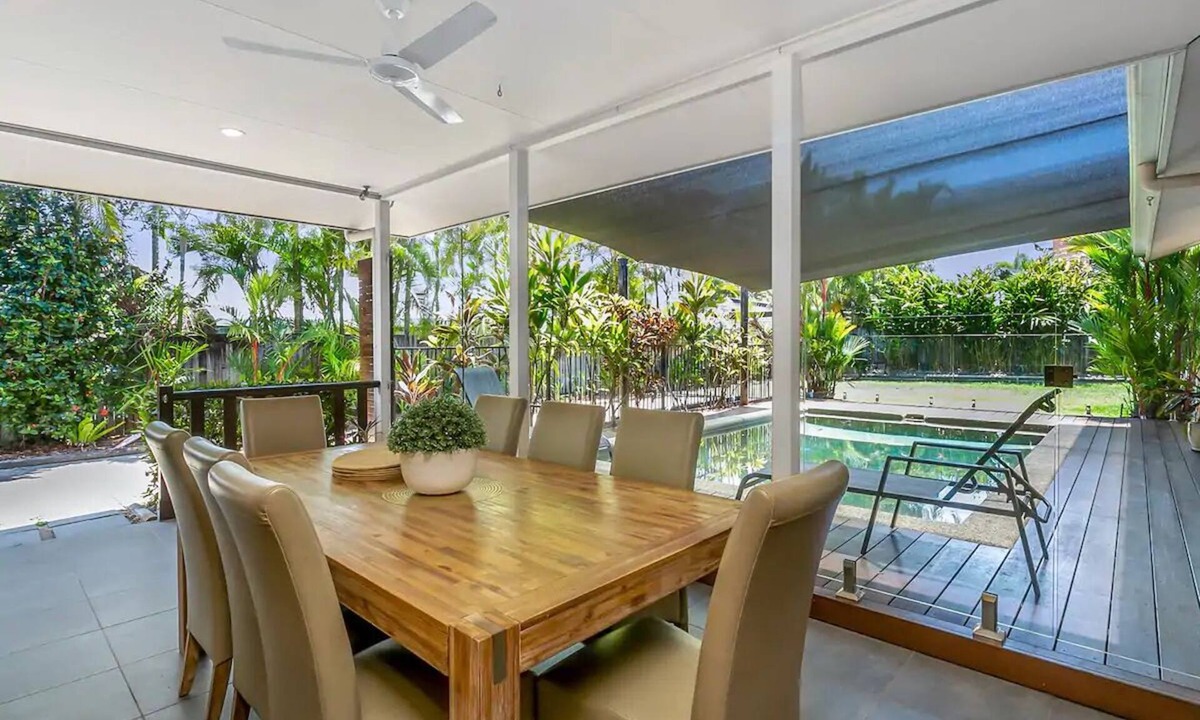 Trinity Beach House | Coastal Retreat - Three Bedroom Family Home - Trinity Beach