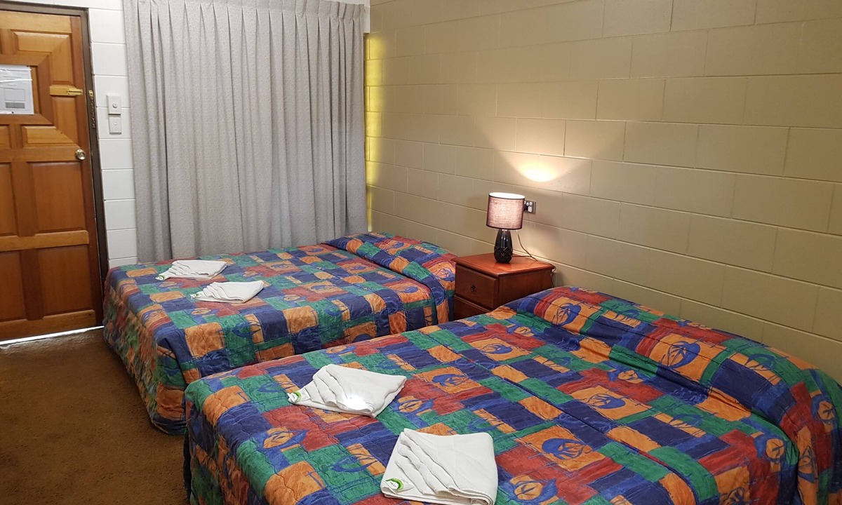 Charters Towers Hotel | Commercial Hotel