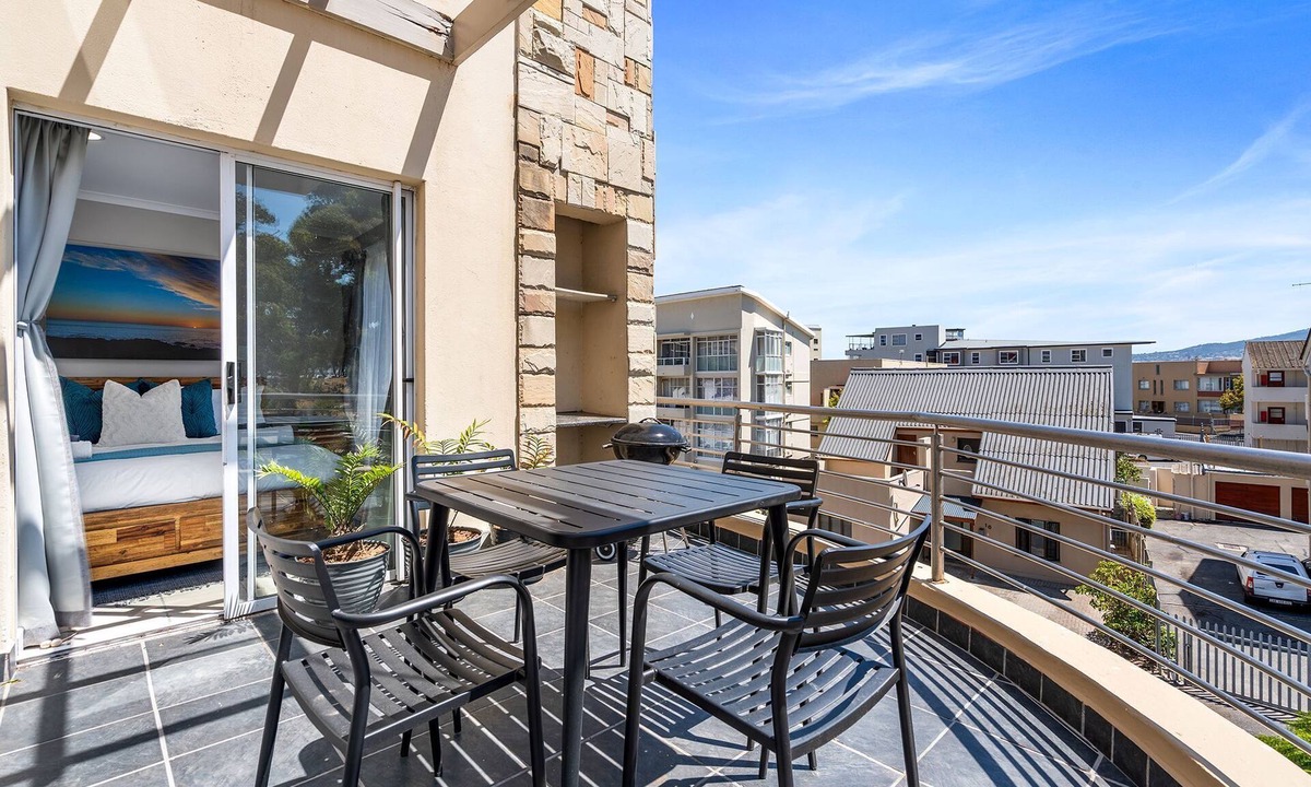 Strand Apartment | Coral Grove - Two Bedroom Apartment, Sleeps 5