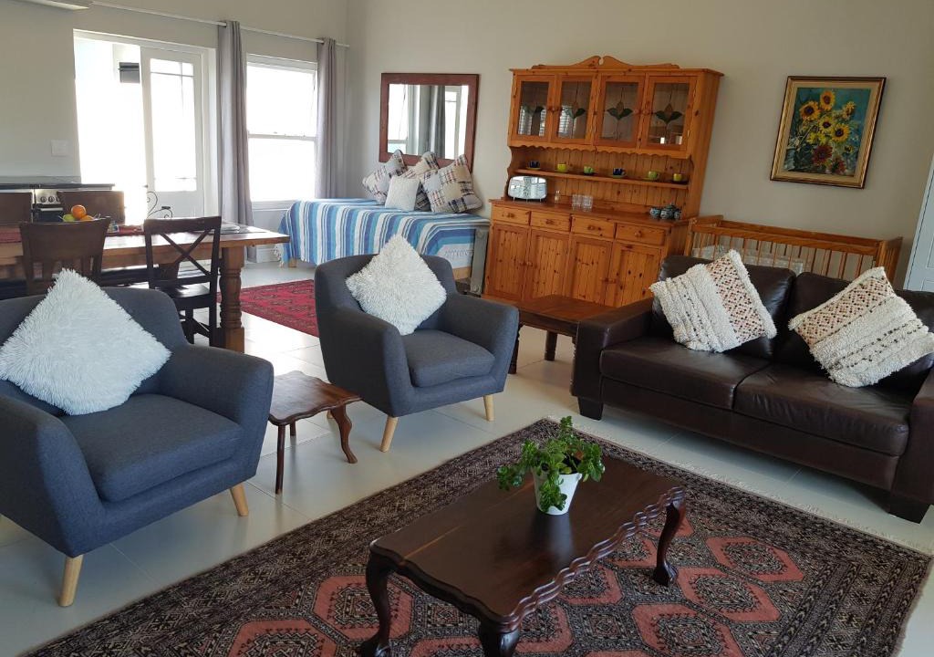 Westcliff Apartment | Coral Tree