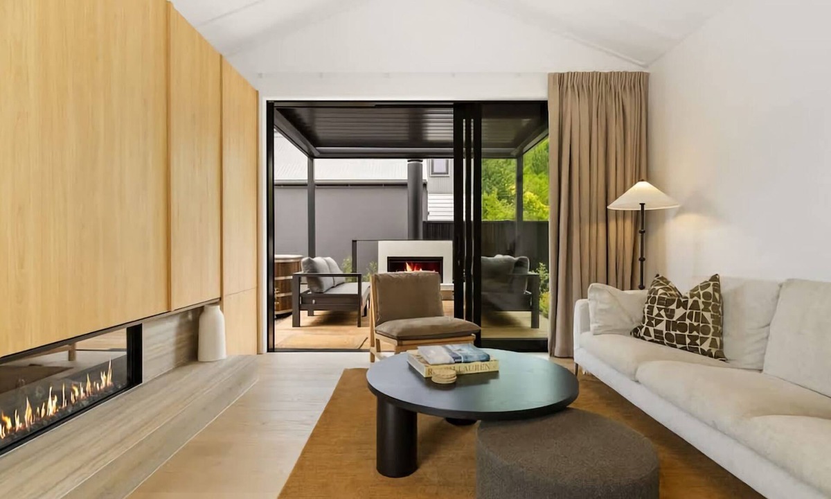 Arrowtown House | Cottonwood Villa - Luxurious new build in Arrowtown with spa!