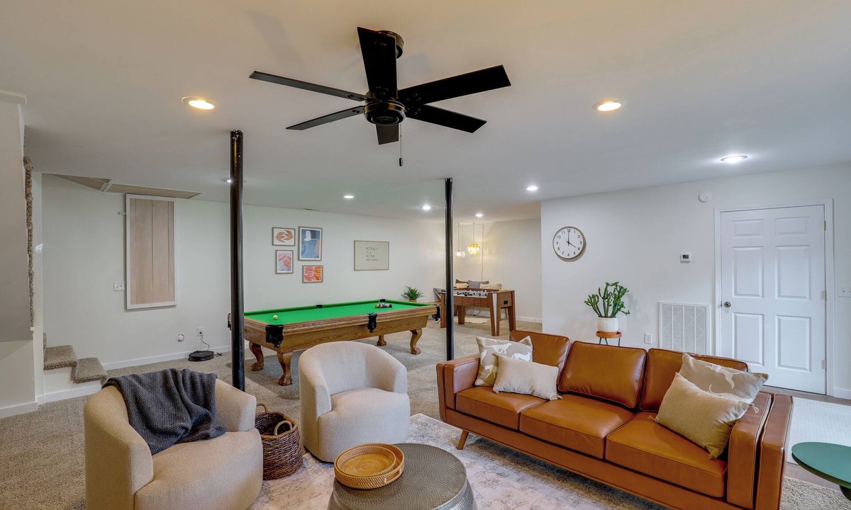 Weaverville House | Covered Deck & Fire Pit: Weaverville Getaway!