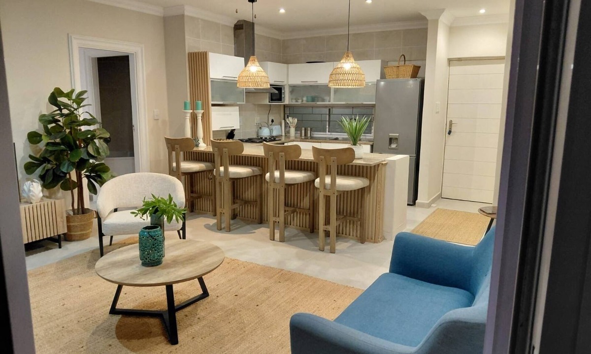 Strand Apartment | Cozy 2 bedroom apartment just 150meters from the main beach in Strand