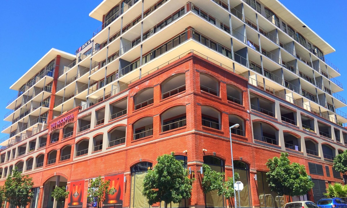 Victoria and Alfred Waterfront Apartment | Cozy 2-bedroom Apartment - Stunning Table Mountain Views, GYM, WiFi - Rockwell