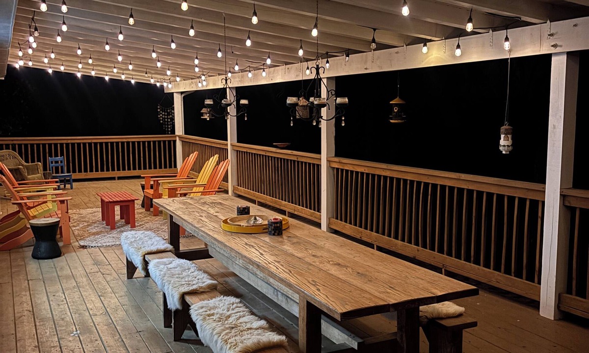 Mills River House | Cozy and Private Mountain Escape 1 Mile to Trails Fire Pit + Views Hot Tub