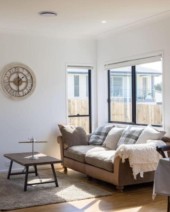 Calamvale House | Cute 4BR Family Home in Calamvale