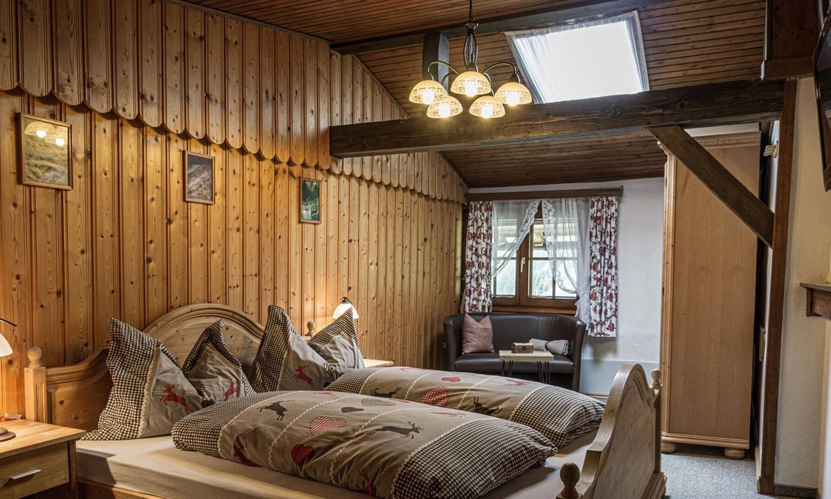 Muehlbach Am Hochkoenig House | Double room, bath, toilet (Room 9) - Gasthof Scherer