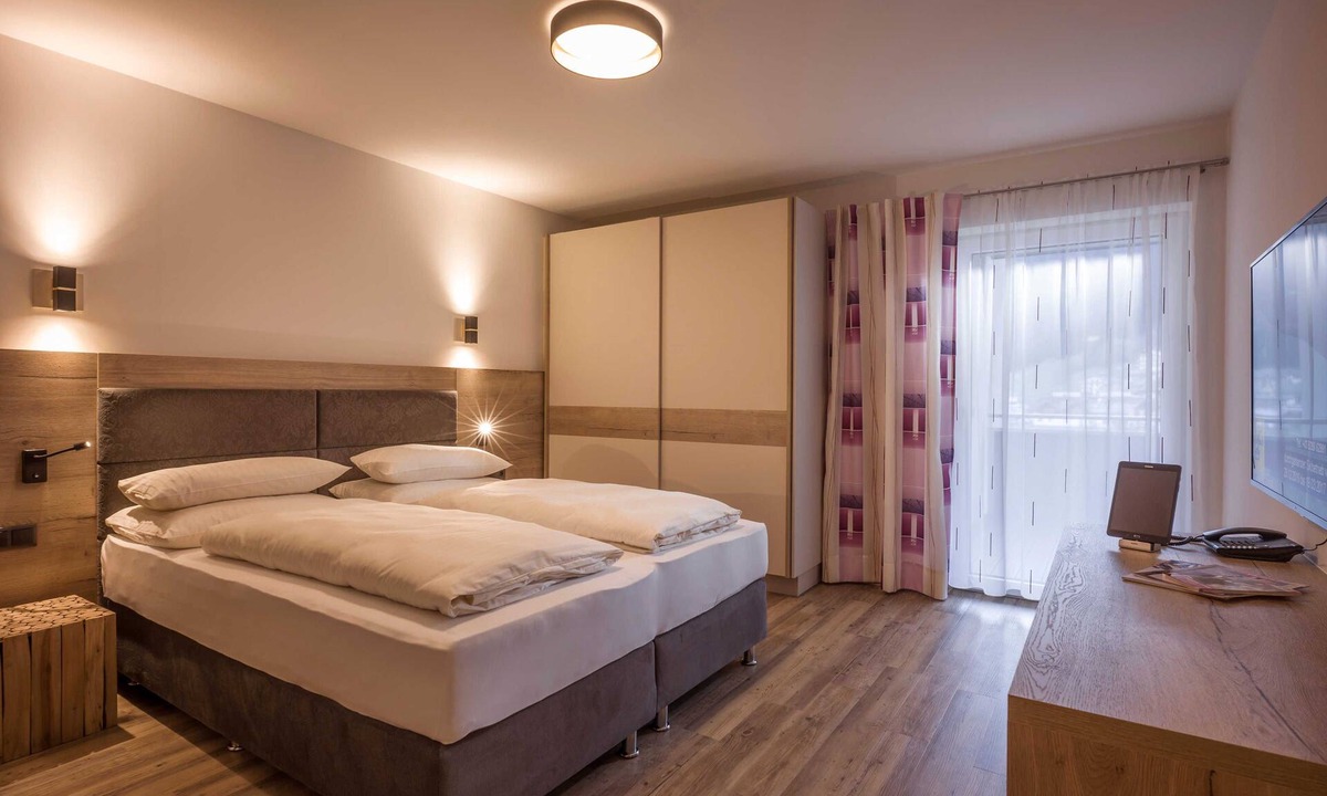 Kaltenbach Apartment | Double room Hochzillertal 1 - Aparthotel * AlpTirol