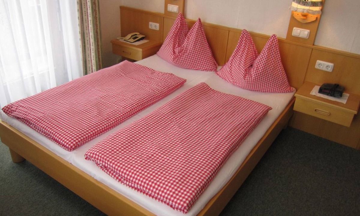 Hinterstoder Apartment | Double room "Löwenzahn TYPE A" with balcony - Berghof Sturmgut