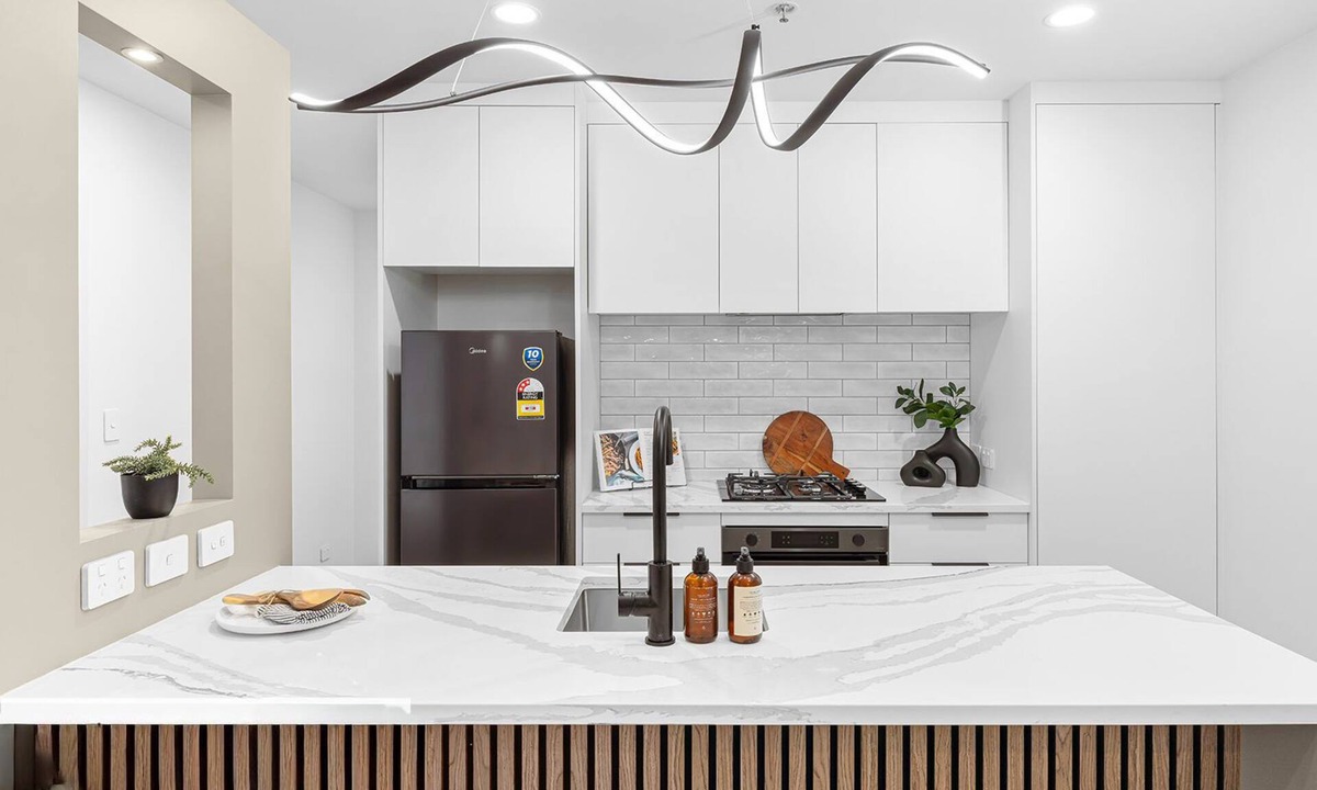 Sandringham Apartment | Entire 2-bedroom 2-bathroom apartment near retails, green space & city, Auckland