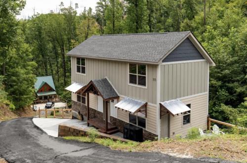 Chalet Village North House | Falling Brook – Cozy Creekside Cabin with Hot Tub, Game Loft & Dog-Friendly Comfort