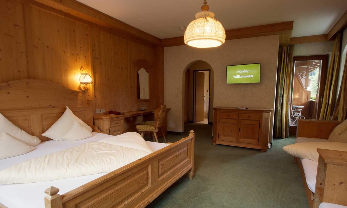 Muhlthal House | Family room »Morning Sun« - Hotel Haflingerhof