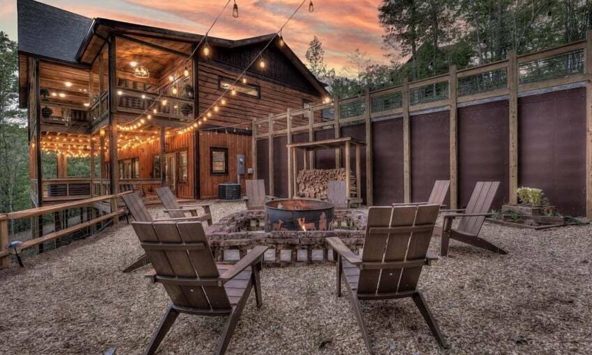 Blue Ridge Cabin | Friends in High Places - Pet Friendly | 4 King Bedroom Suites with Fireplaces