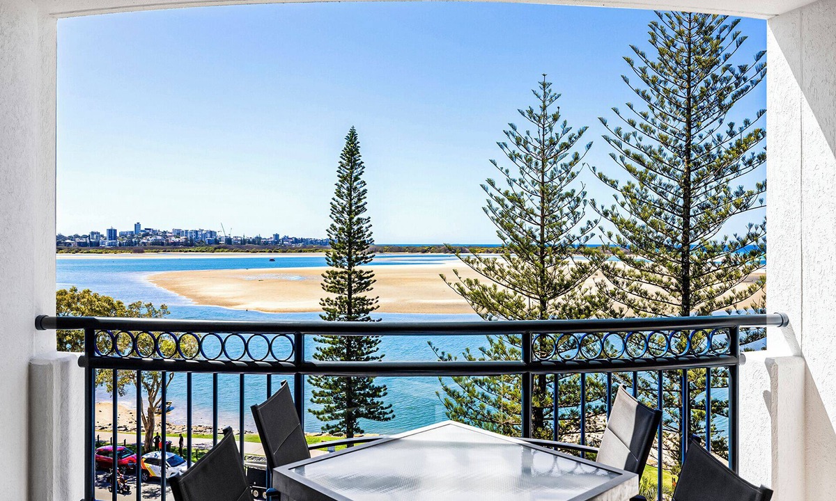 Golden Beach Apartment | Golden Beach Oasis - Luxury Resort Living