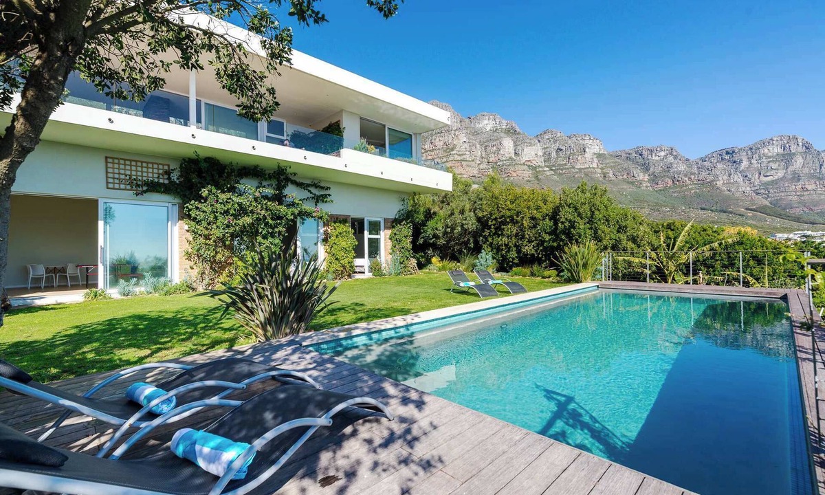 Camps Bay Villa | Golden View Villa | The Ultimate Sunset Escape