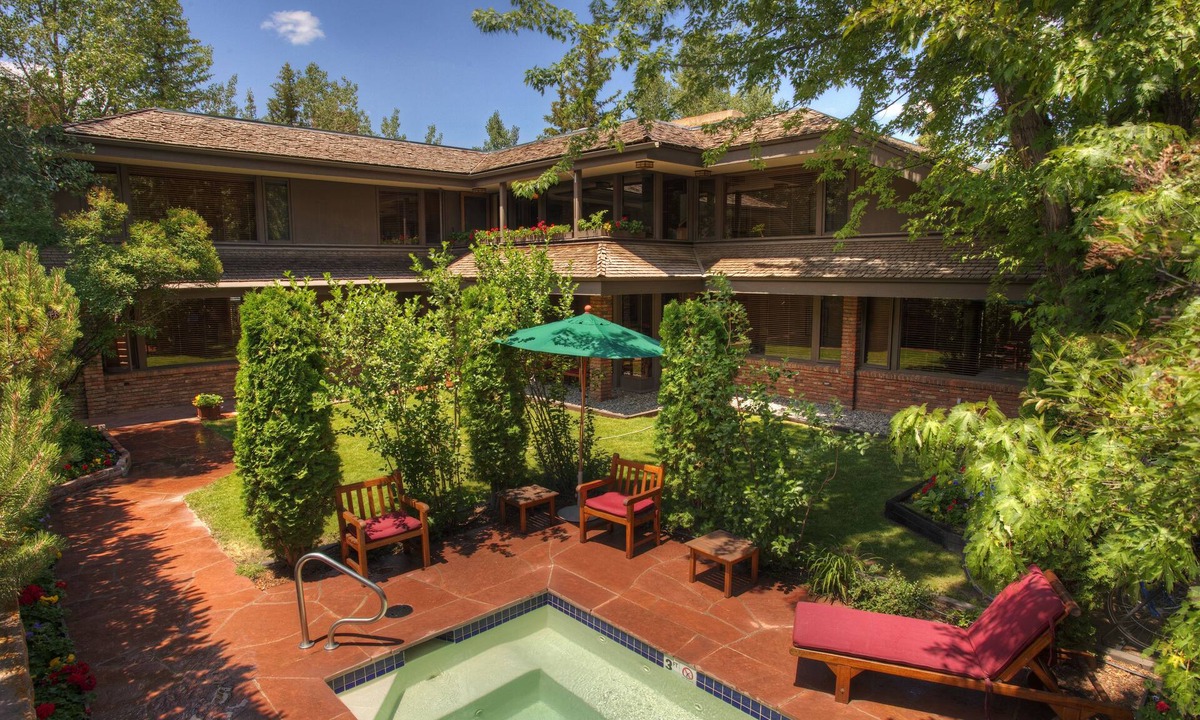 Aspen Bed & Breakfast | Hearthstone House