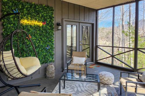 Lake Lure House | Hike, Golf & Swim! Rumbling Bald Resort Mtn Home