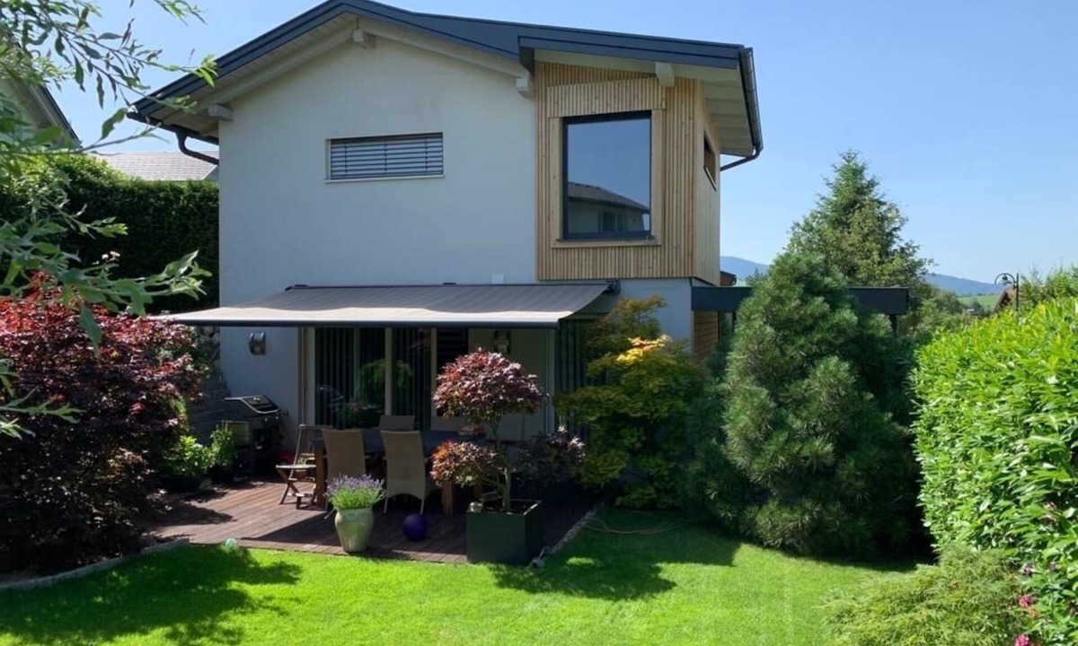 Sankt Lorenz House | Idyllic little house in the Salzkammergut with a direct view of the Schafberg