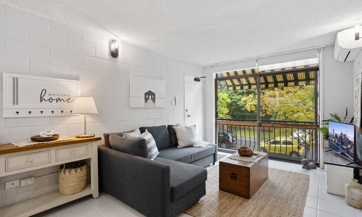 St. Lucia Apartment | Inner City Apartment Living in Quiet Location
