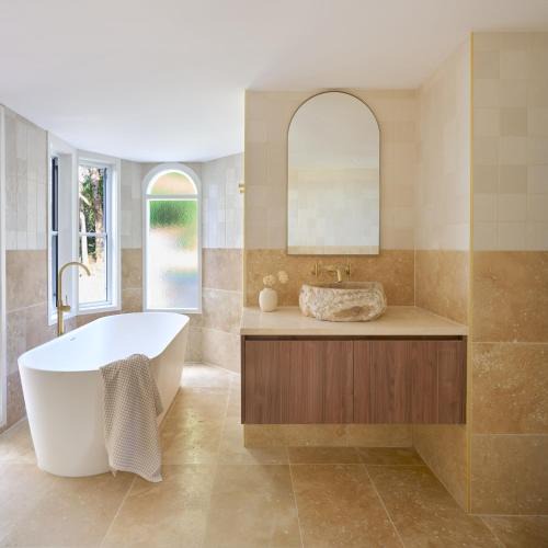 Montville Apartment | Karma Suites - Heart of Montville