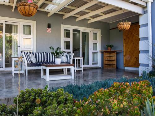 Mountainside House | La Dolce Vita Gordon’s Bay