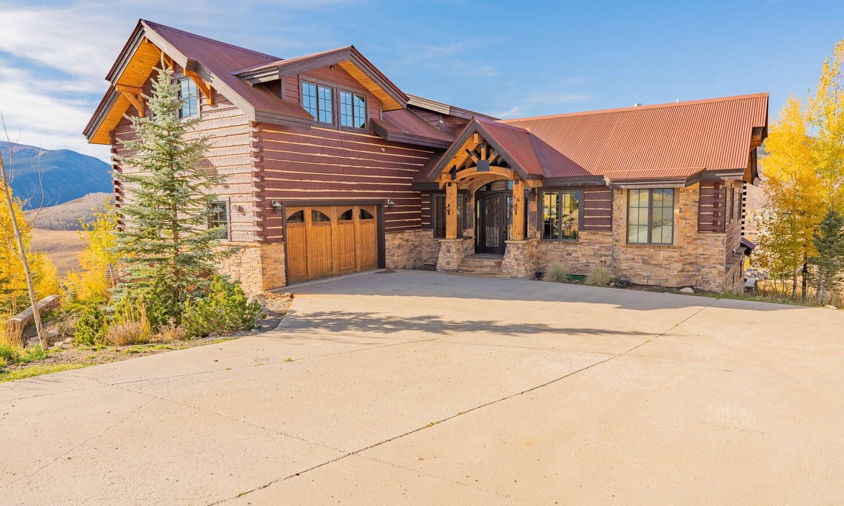 Mount Crested Butte House | Large, comfortable, slope-side home!