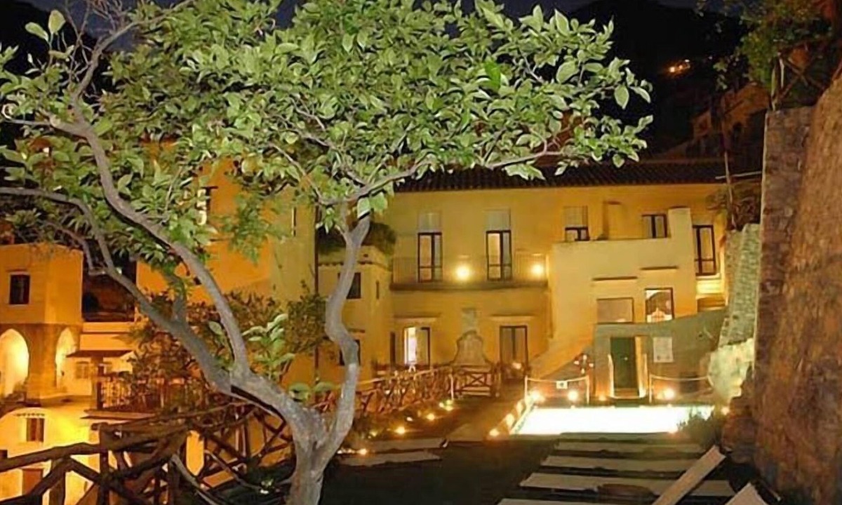 Amalfi Apartment | Le Volte by AMALFIVACATION with pool, in the center of Amalfi town